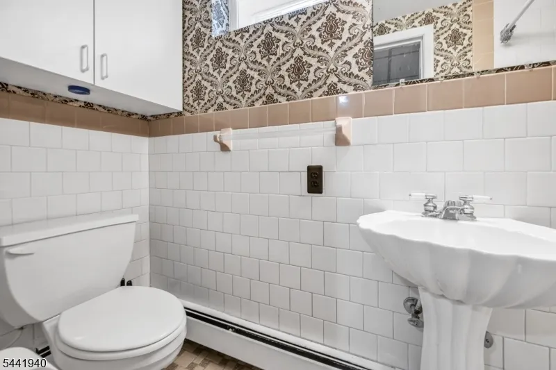 160 Degray St North Haledon, NJ 07508