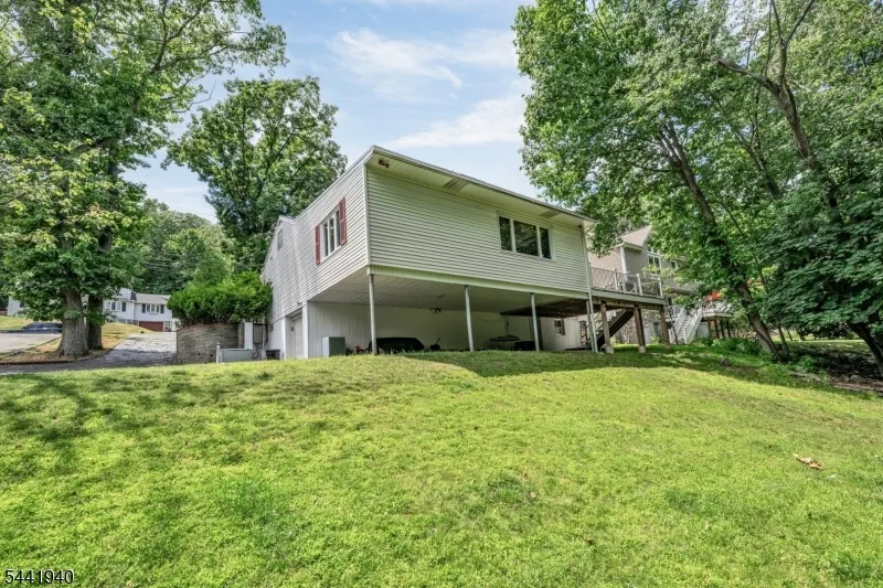 160 Degray St North Haledon, NJ 07508