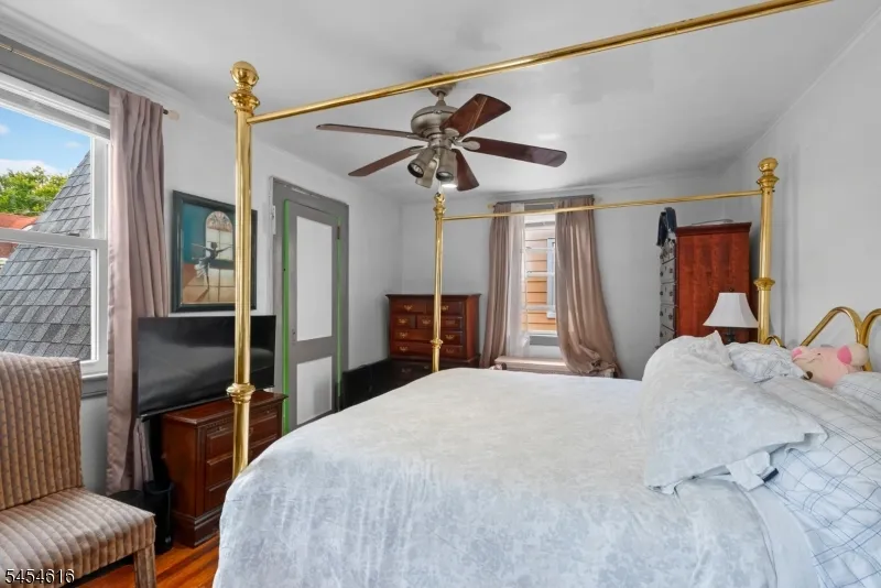 121 Scofield St Newark City, NJ 07106