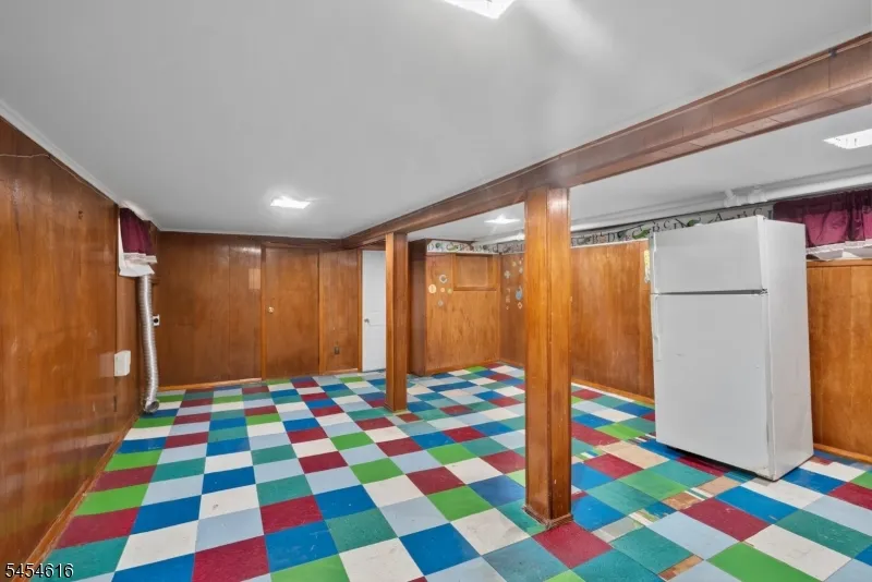121 Scofield St Newark City, NJ 07106