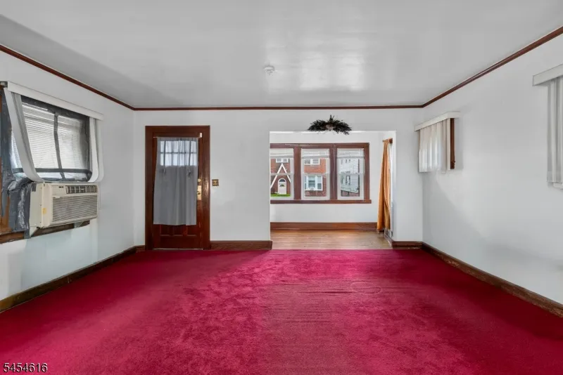 121 Scofield St Newark City, NJ 07106
