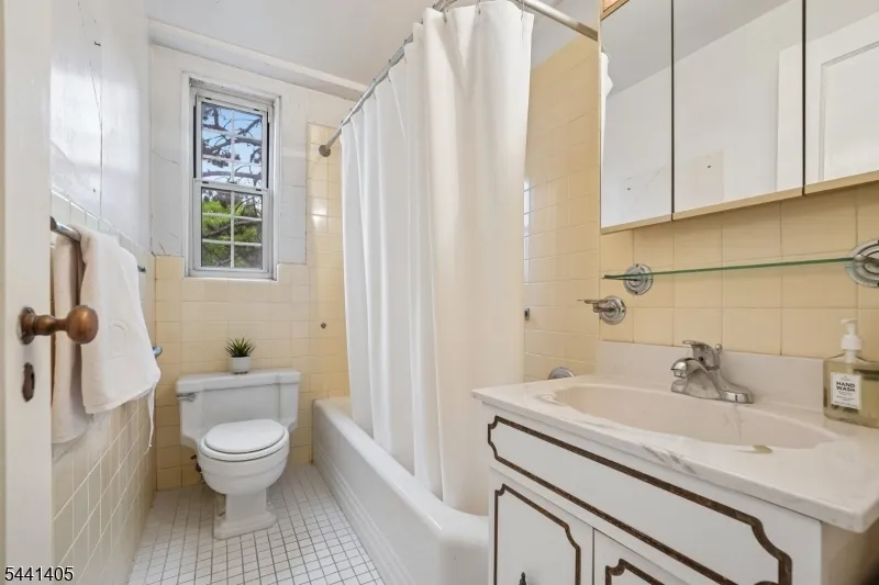 10 Crestmont Rd #2N Unit 2N Montclair, NJ 07042