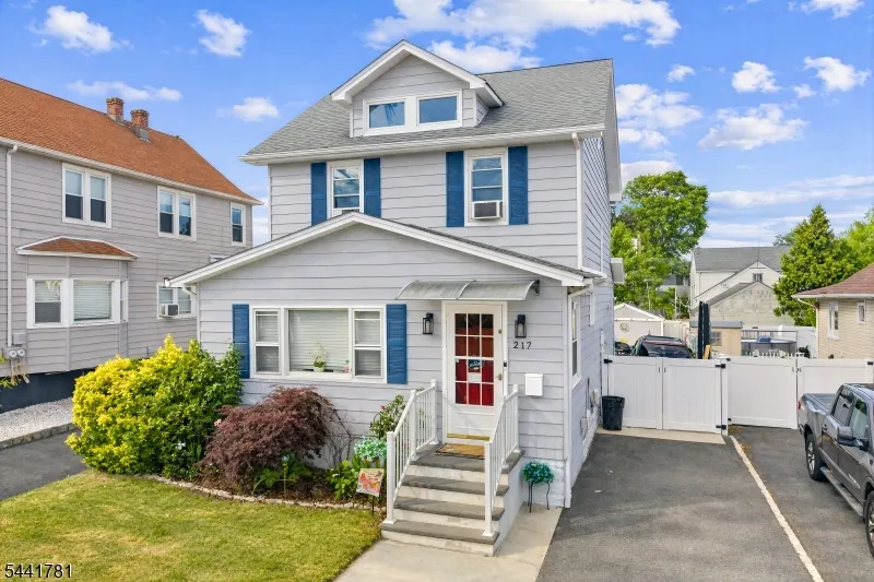 217 Sheridan Ave Roselle Park, NJ 07204