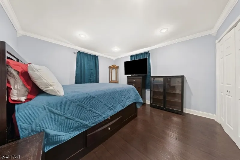 217 Sheridan Ave Roselle Park, NJ 07204