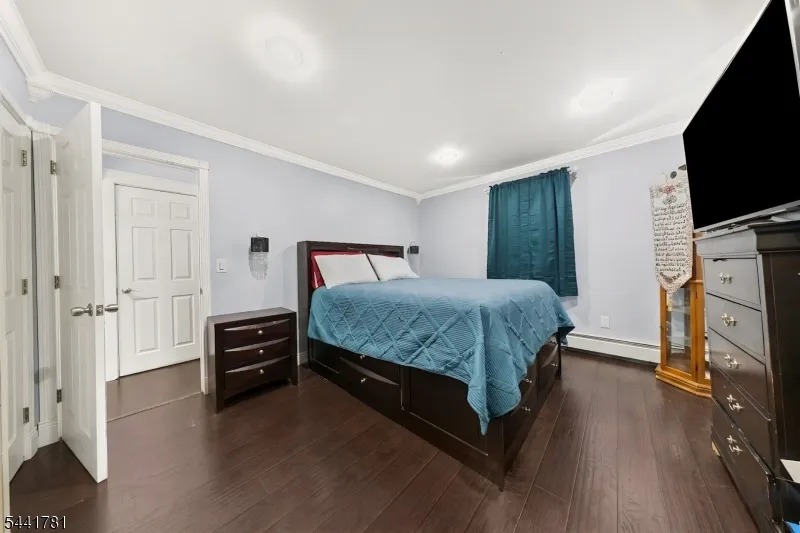 217 Sheridan Ave Roselle Park, NJ 07204