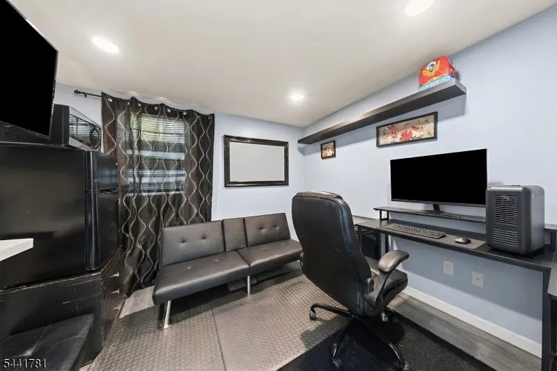 217 Sheridan Ave Roselle Park, NJ 07204