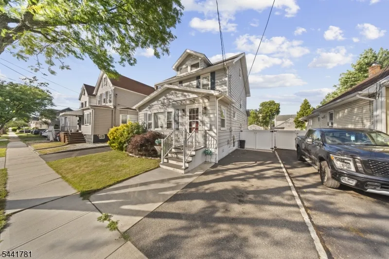 217 Sheridan Ave Roselle Park, NJ 07204