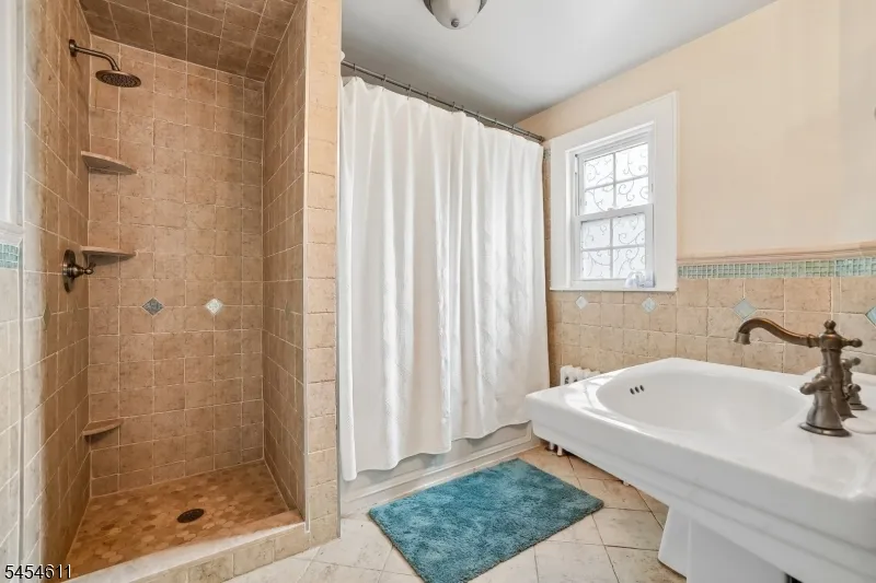 22 Elm St Tenafly, NJ 07670