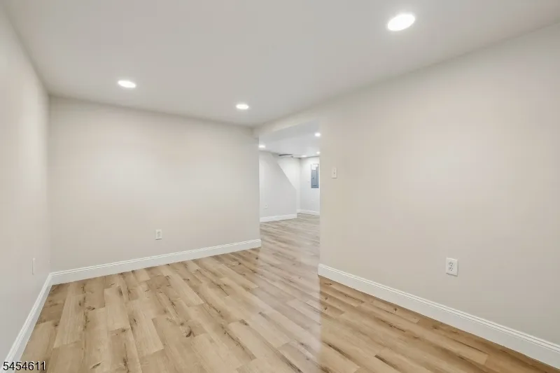 22 Elm St Tenafly, NJ 07670