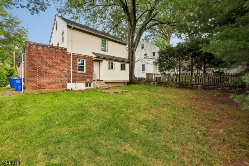 22 Elm St Tenafly, NJ 07670