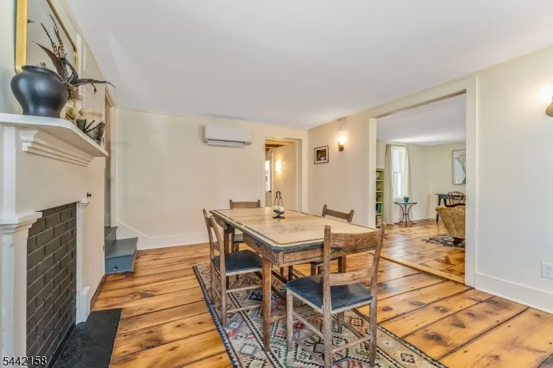 570 Spring Mills Rd. Alexandria, NJ 08848