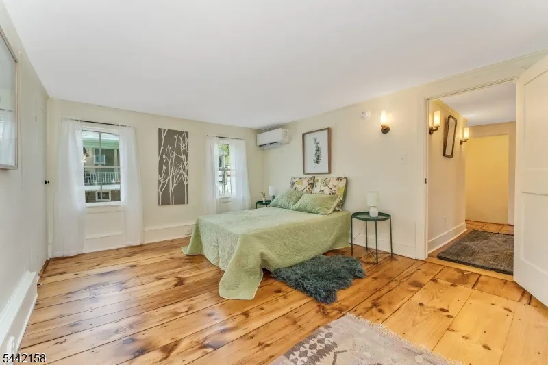 570 Spring Mills Rd. Alexandria, NJ 08848