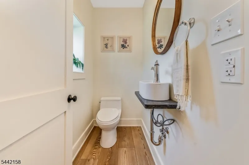 570 Spring Mills Rd. Alexandria, NJ 08848