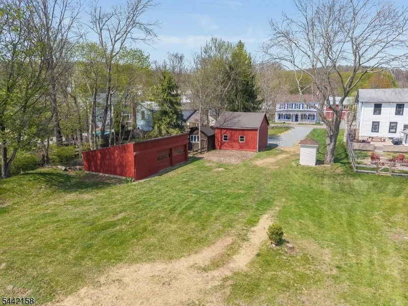 570 Spring Mills Rd. Alexandria, NJ 08848