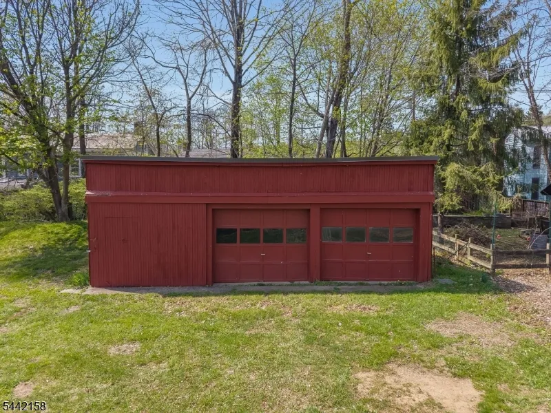 570 Spring Mills Rd. Alexandria, NJ 08848