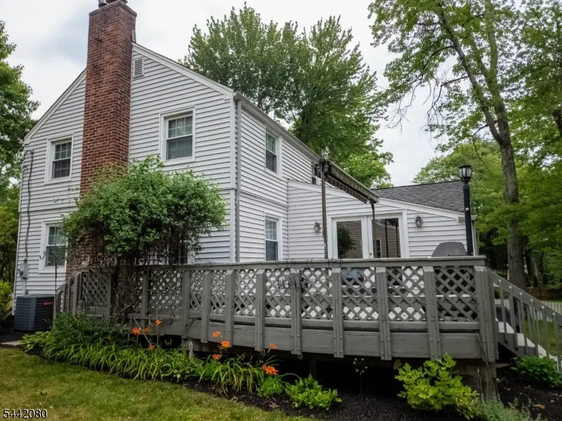 137 Passaic Ave Summit City, NJ 07901