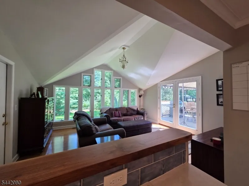 137 Passaic Ave Summit City, NJ 07901