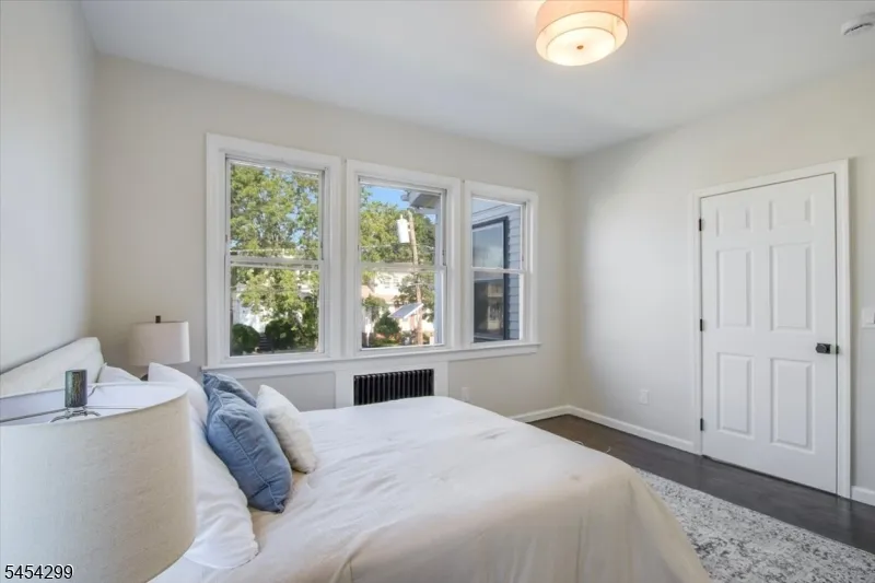 108 Hillside Ter Irvington, NJ 07111