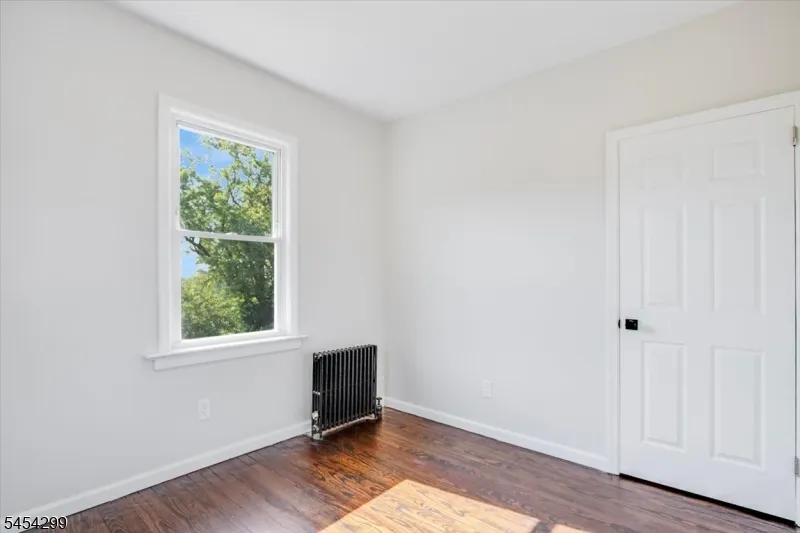 108 Hillside Ter Irvington, NJ 07111