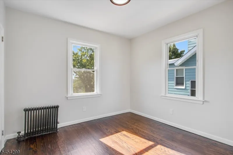 108 Hillside Ter Irvington, NJ 07111