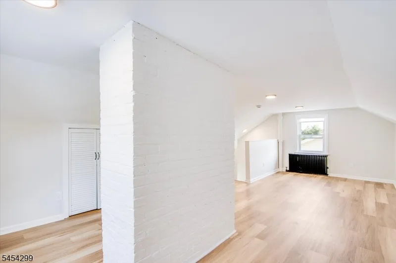 108 Hillside Ter Irvington, NJ 07111