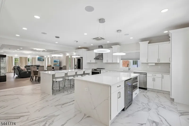 11 Linden Ave Kearny Town, NJ 07032