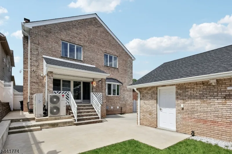 11 Linden Ave Kearny Town, NJ 07032