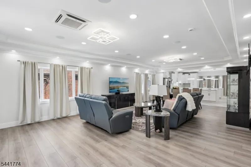 11 Linden Ave Kearny Town, NJ 07032