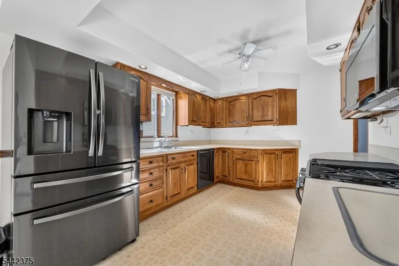 117 Madison Dr South Plainfield, NJ 07080