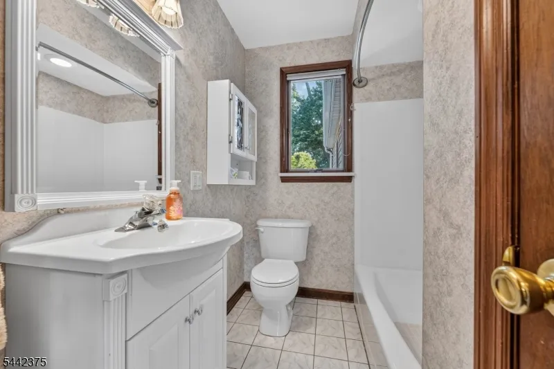 117 Madison Dr South Plainfield, NJ 07080