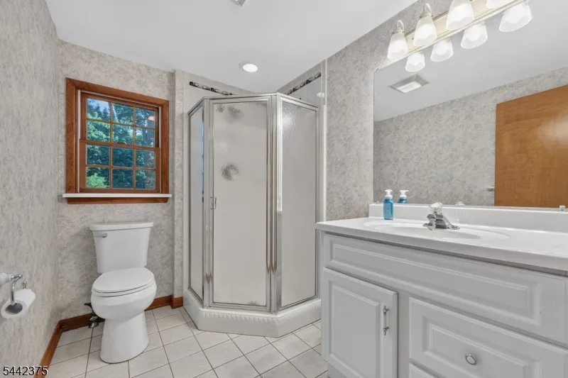 117 Madison Dr South Plainfield, NJ 07080