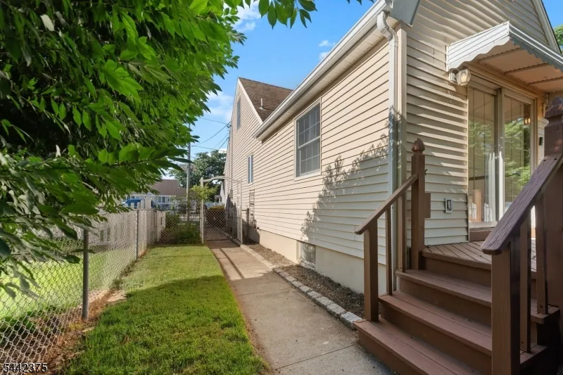 117 Madison Dr South Plainfield, NJ 07080
