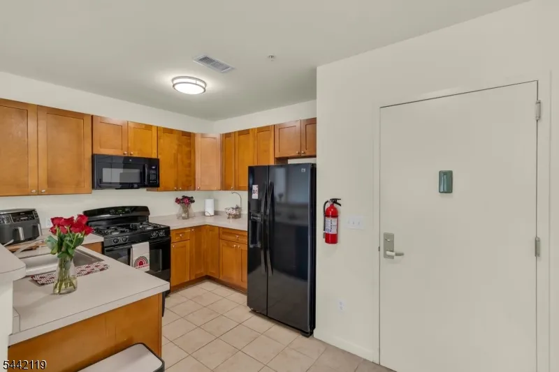 400 E Front St #415 Unit 415 Plainfield City, NJ 07060