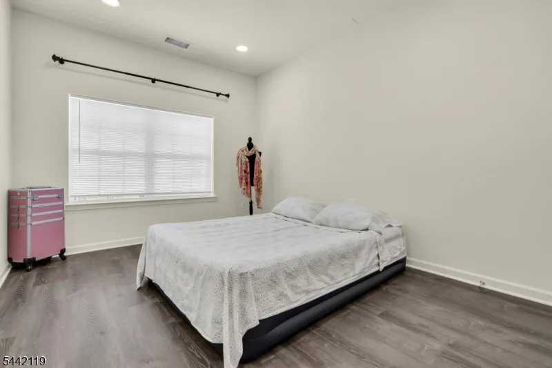 400 E Front St #415 Unit 415 Plainfield City, NJ 07060