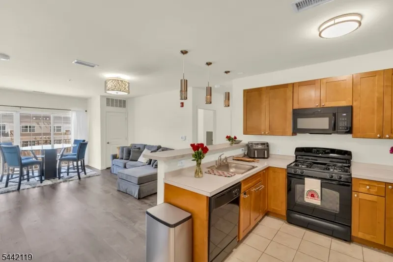 400 E Front St #415 Unit 415 Plainfield City, NJ 07060