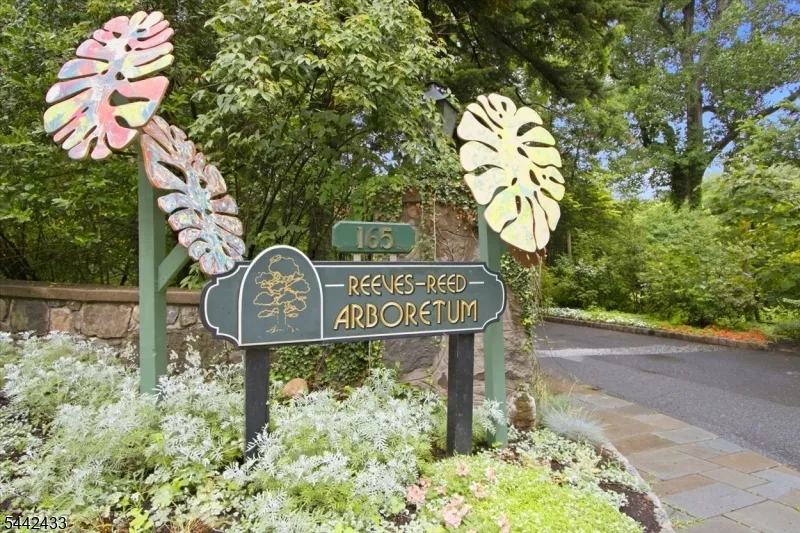 57 Michigan Ave Summit City, NJ 07901