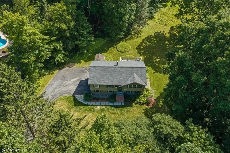 9 Wehrli Rd Washington, NJ 07853