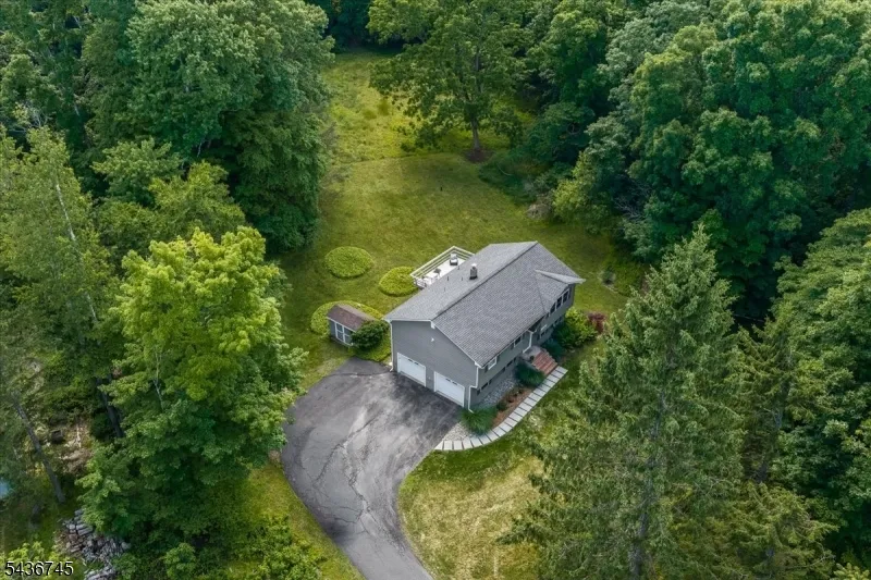 9 Wehrli Rd Washington, NJ 07853