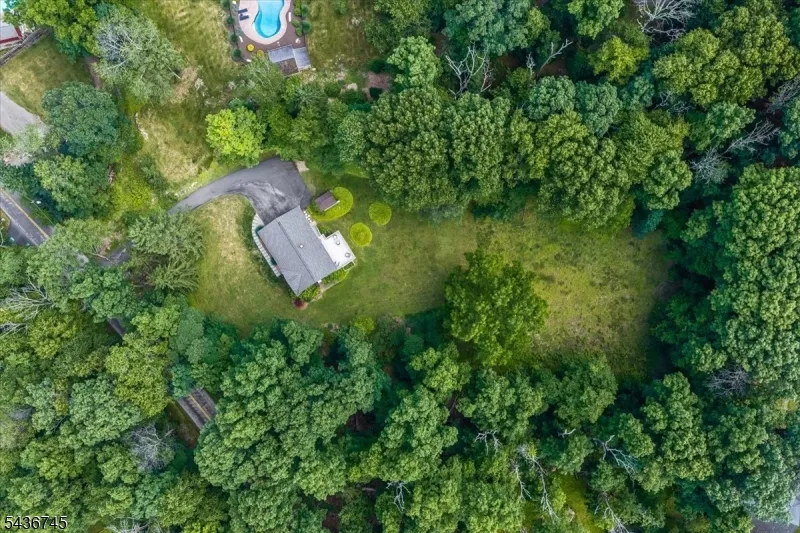 9 Wehrli Rd Washington, NJ 07853