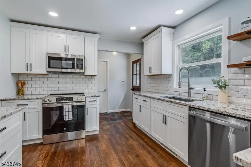 9 Wehrli Rd Washington, NJ 07853