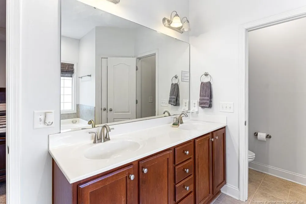 1670 Pristine Lane Hope Mills, NC 28348