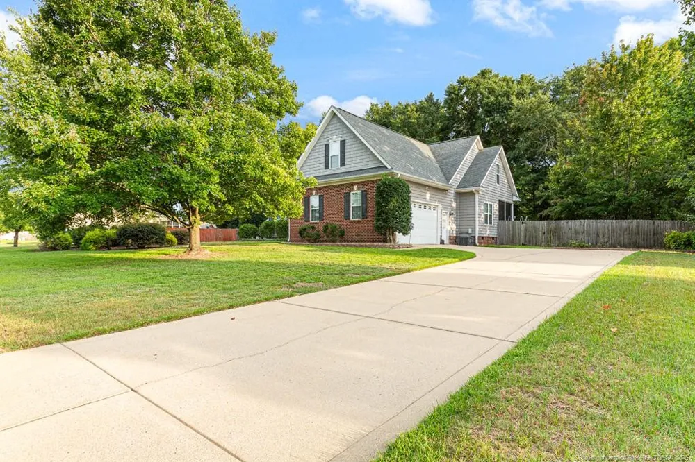 1670 Pristine Lane Hope Mills, NC 28348