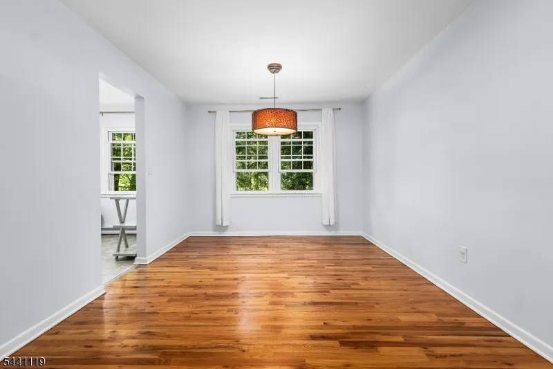 2 Arrowhead Dr Washington, NJ 07853