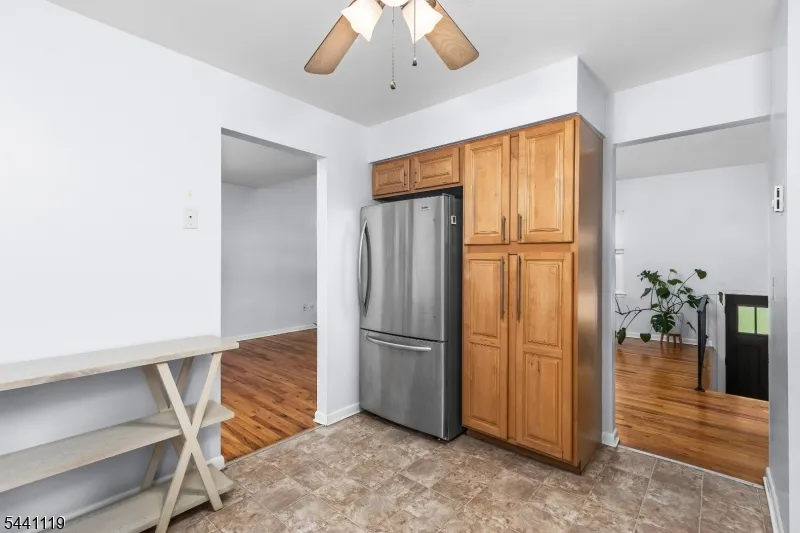 2 Arrowhead Dr Washington, NJ 07853