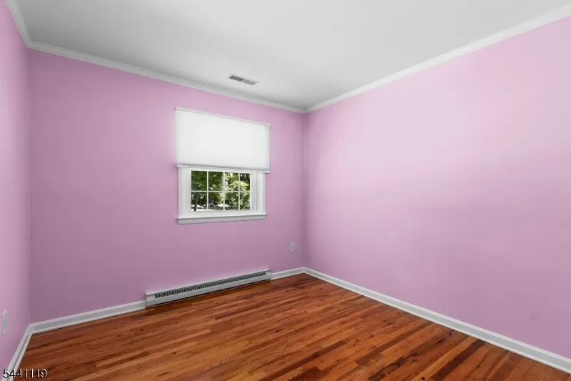 2 Arrowhead Dr Washington, NJ 07853