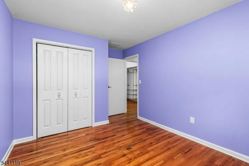 2 Arrowhead Dr Washington, NJ 07853