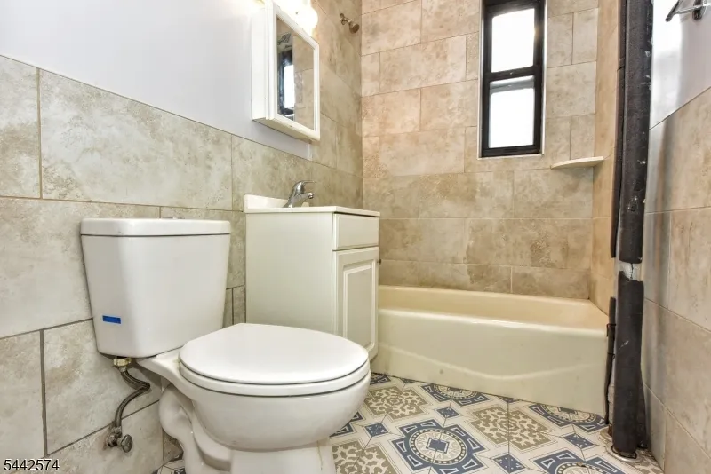 303 Hamilton Pl #A4 Unit A4 Hackensack City, NJ 07601