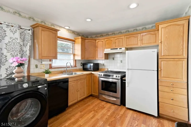 1 Roy St Rockaway, NJ 07801