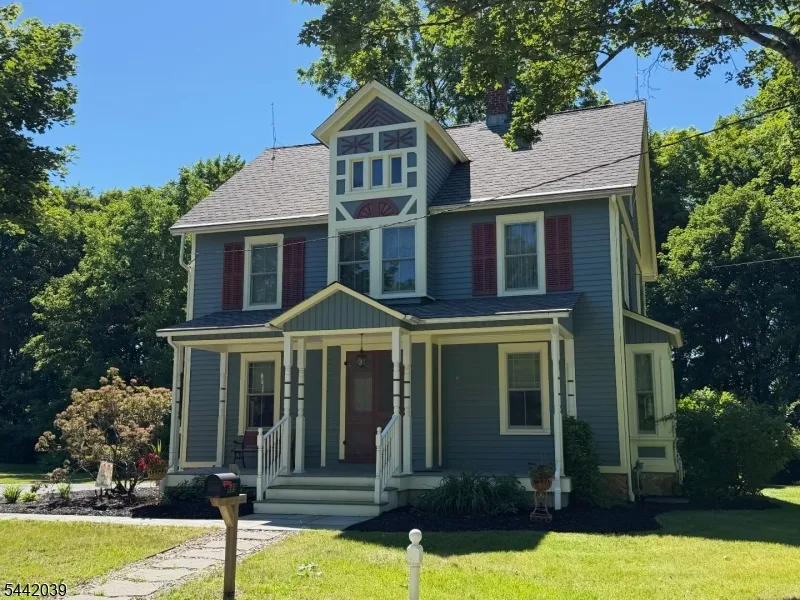 689 Bartley Rd Mount Olive, NJ 07930