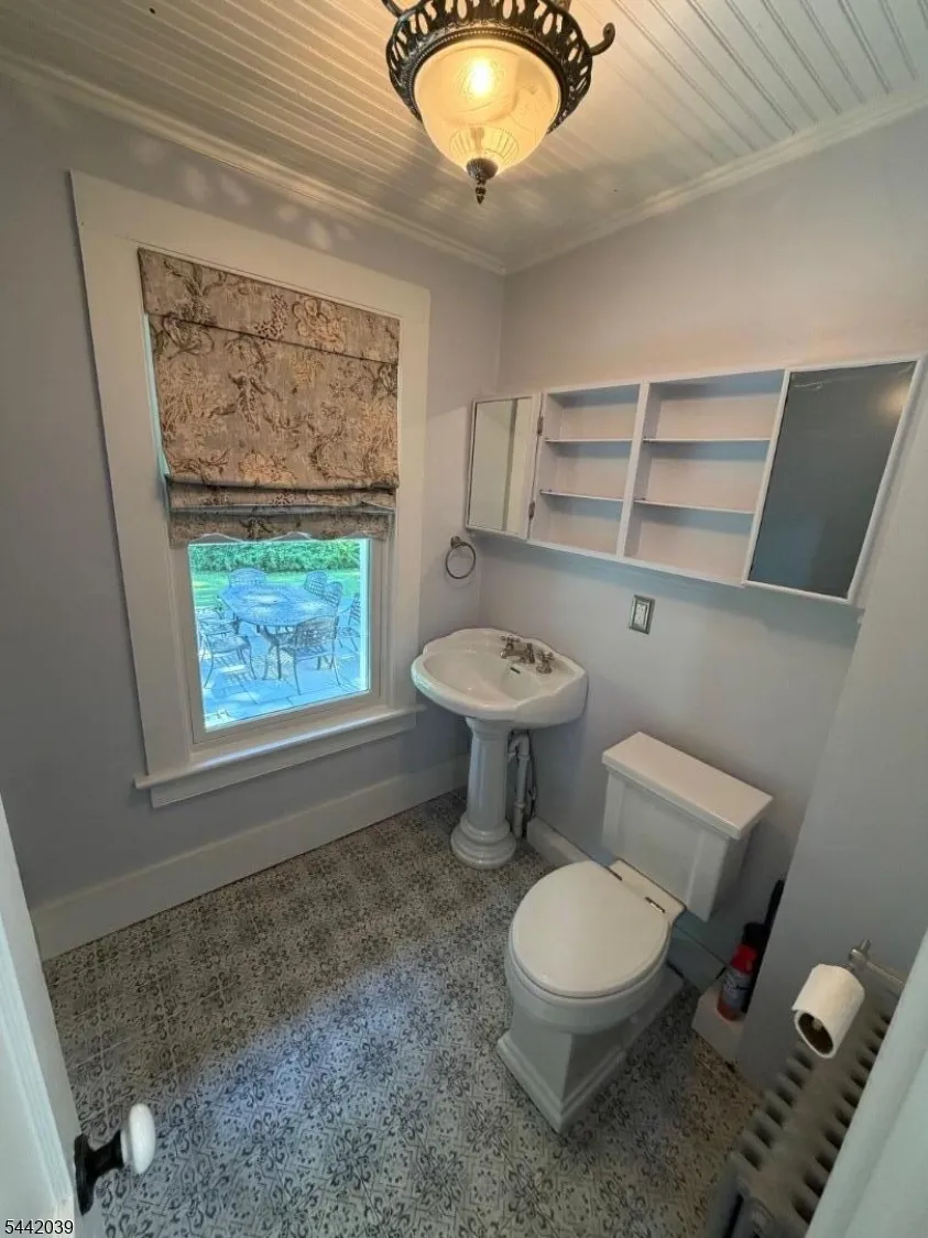 689 Bartley Rd Mount Olive, NJ 07930